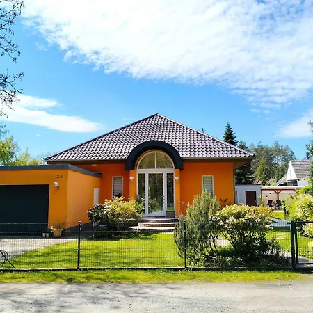 Ferienwohnung Am Waldesrand - Garten, Terrasse, Grill, Luftkuehler, Massagesessel, Kinderspielecke, Spielekonsole Котбус Экстерьер фото