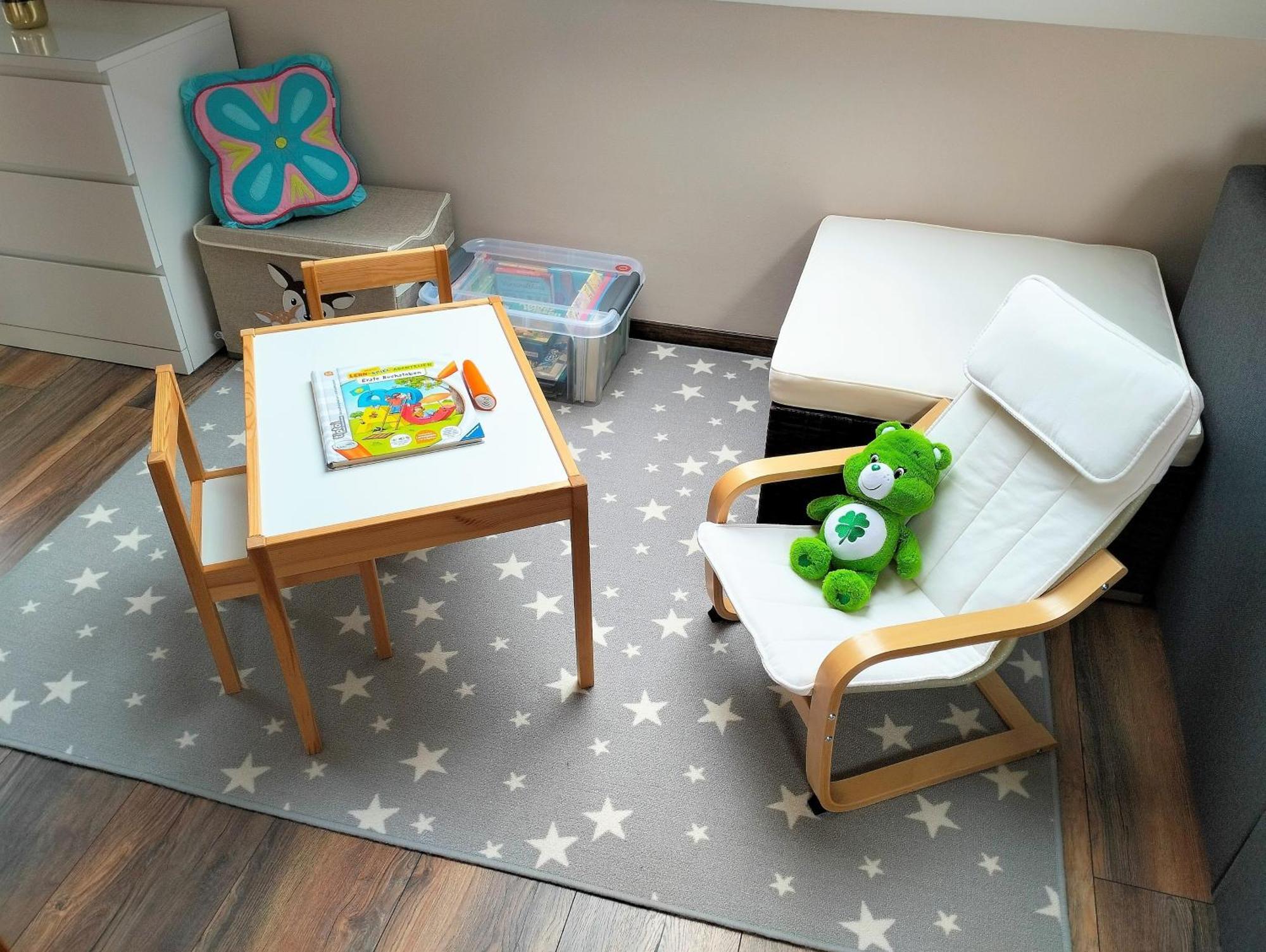 Apartment Am Waldesrand: Garden Retreat With Family-friendly Amenities *