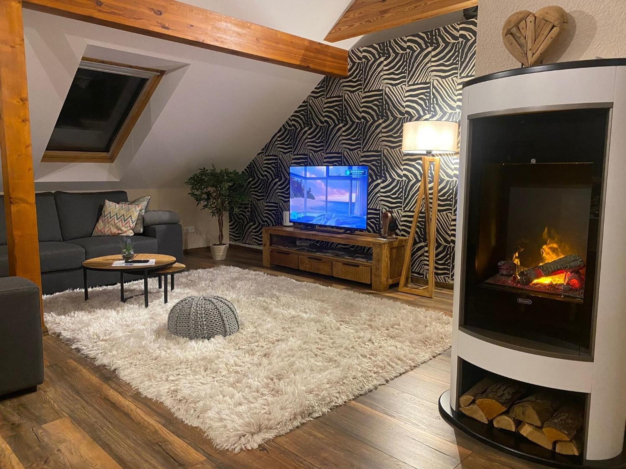 Apartment Am Waldesrand: Garden Retreat With Family-friendly Amenities Cottbus
